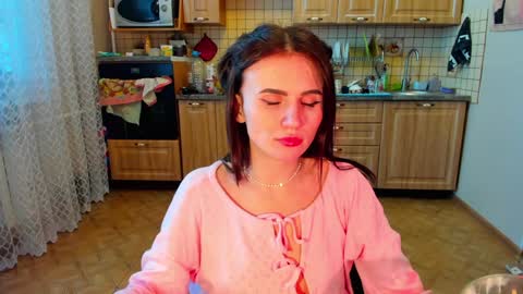 Nicky Weekends online show from January 29, 6:22 am