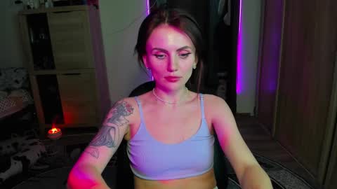 Nicky Weekends online show from February 10, 3:21 pm