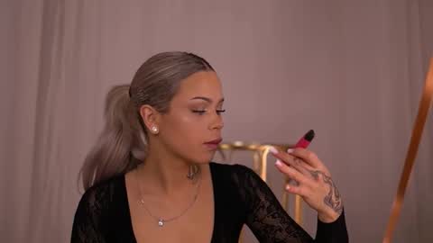 Nicky online show from September 28, 5:40 pm