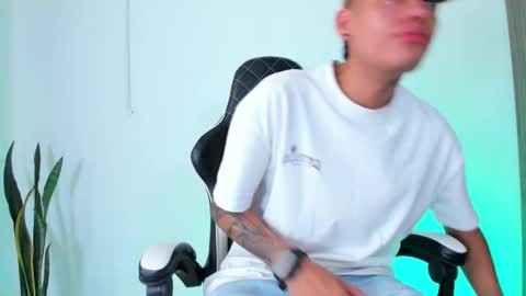 Nicky  online show from September 14, 5:01 pm