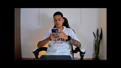 Nicky  online show from October 1, 12:22 pm