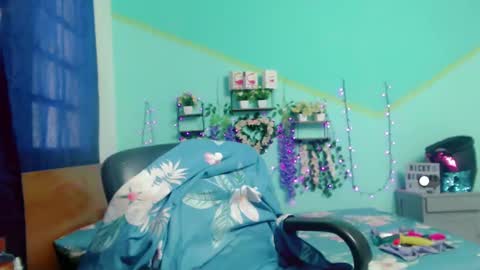 nickyribeiro online show from March 8, 7:53 pm