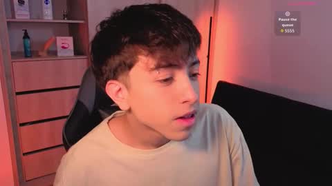 Nicolas online show from September 25, 7:39 pm