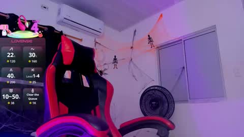 Nicol online show from November 2, 3:53 am