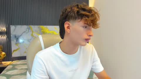 nicolasferrer18 online show from November 18, 7:29 pm