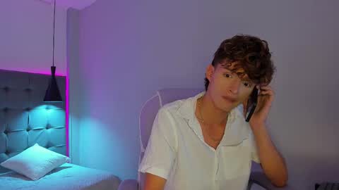 nicolasferrer18 online show from November 26, 7:26 pm