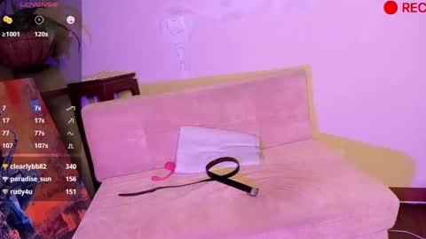 nicolasrodrii online show from December 16, 4:45 am