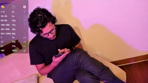 nicolasrodrii online show from December 18, 10:35 pm