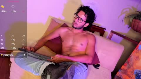 nicolasrodrii online show from January 7, 4:39 am