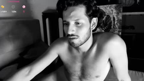 nicolasrodrii online show from March 7, 4:02 am