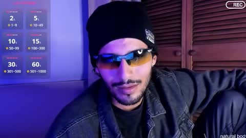 nicolasrodrii online show from October 25, 12:07 am