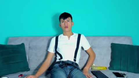 nicolastorres__ online show from October 24, 7:16 am