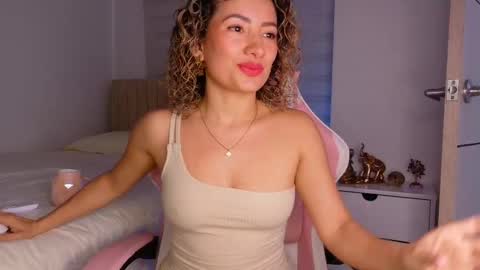 Snapshot of nicolblossom_ chatting on November 11, 3:12 pm Nicol online show from November 11, 3:12 pm