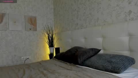 GMT7TueWedThSu 0300am-0900am. Sa 1000am-0400pm online show from September 15, 8:20 pm