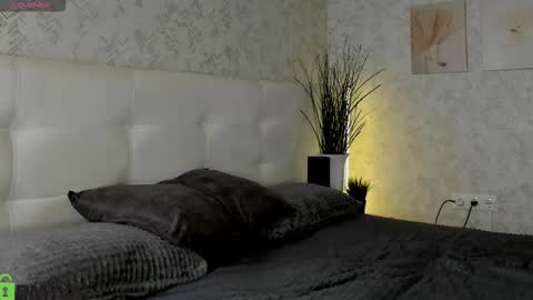 GMT7TueWedThSu 0300am-0900am. Sa 1000am-0400pm online show from September 22, 8:44 pm