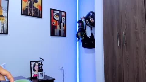 Nick online show from January 18, 9:34 am