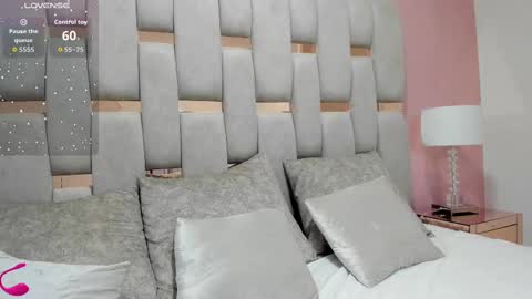 nicole_fisherr online show from October 2, 5:03 am