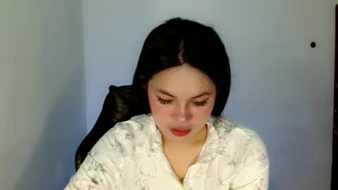 nicole_kiss01 online show from October 17, 8:17 am