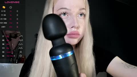 Mary online show from December 24, 9:06 am