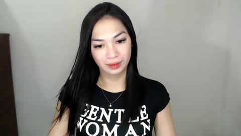 NICOLE online show from January 11, 1:43 pm