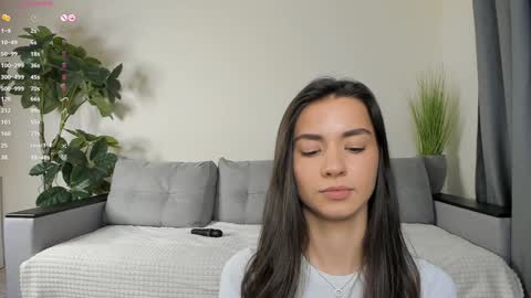 Dua Lipa online show from December 20, 4:14 pm