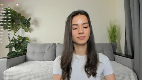 Dua Lipa online show from December 20, 7:17 pm