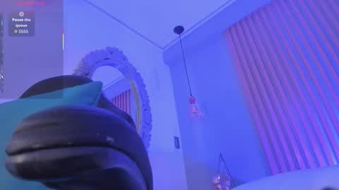 Nicole online show from November 19, 8:20 pm