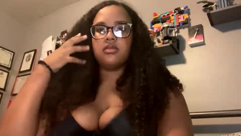 nicolette356 online show from October 7, 9:12 pm