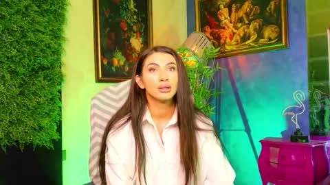 Nicolle online show from October 13, 5:13 pm