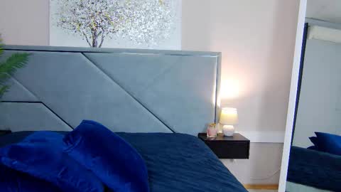 Snapshot of nicolros chatting on October 17, 11:57 am NicolRos online show from October 17, 11:57 am