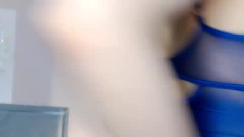 Snapshot of nicolros chatting on November 6, 1:12 pm NicolRos online show from November 6, 1:12 pm