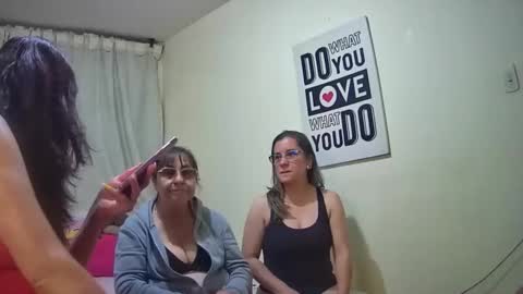 Snapshot of nicoltatiana_ chatting on October 8, 11:46 pm nicoltatiana_ online show from October 8, 11:46 pm