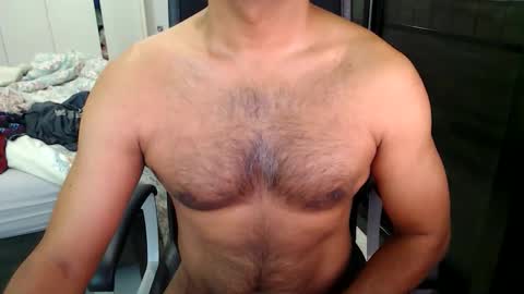 Snapshot of night_rider09711 chatting on December 8, 6:54 am night_rider09711 online show from December 8, 6:54 am