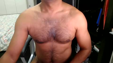 Snapshot of night_rider09711 chatting on December 14, 1:38 pm night_rider09711 online show from December 14, 1:38 pm