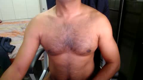 Snapshot of night_rider09711 chatting on December 28, 1:38 pm night_rider09711 online show from December 28, 1:38 pm