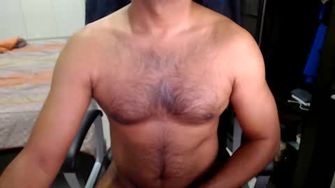 Snapshot of night_rider09711 chatting on January 12, 11:36 pm night_rider09711 online show from January 12, 11:36 pm