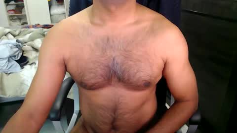 Snapshot of night_rider09711 chatting on January 22, 6:52 am night_rider09711 online show from January 22, 6:52 am