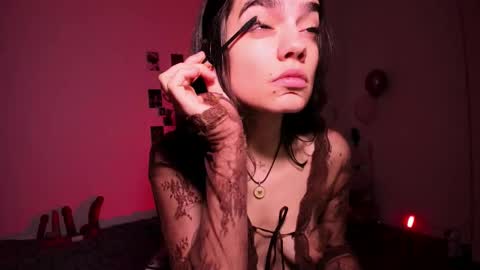 Daisy online show from November 21, 10:03 am