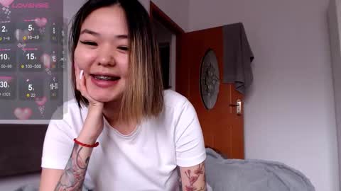 Niia online show from September 16, 9:43 am