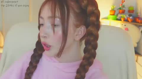 of Nylasweet online show from February 13, 5:33 pm