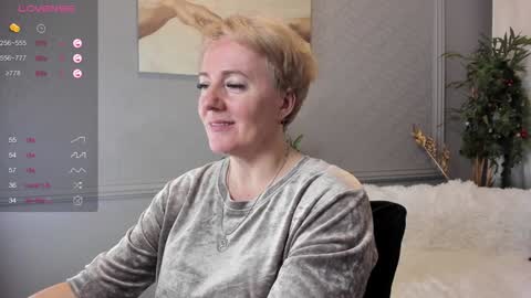 Snapshot of nika_smit chatting on December 24, 3:26 pm Nika online show from December 24, 3:26 pm