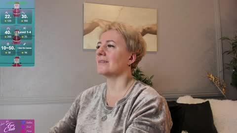 Snapshot of nika_smit chatting on December 25, 11:33 am Nika online show from December 25, 11:33 am