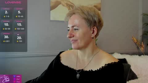 Snapshot of nika_smit chatting on January 3, 12:52 pm Nika online show from January 3, 12:52 pm