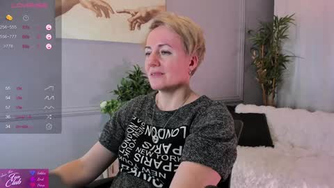 Snapshot of nika_smit chatting on January 26, 2:19 pm Nika online show from January 26, 2:19 pm