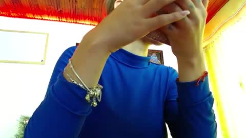 Snapshot of niki_1998 chatting on December 26, 5:51 pm Natalia online show from December 26, 5:51 pm