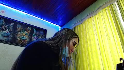 Snapshot of niki_1998 chatting on January 25, 4:46 pm Natalia online show from January 25, 4:46 pm