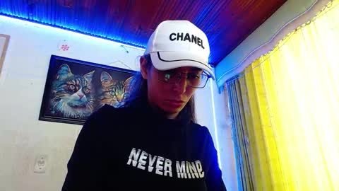 Snapshot of niki_1998 chatting on January 27, 6:20 pm Natalia online show from January 27, 6:20 pm