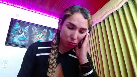 Snapshot of niki_1998 chatting on February 5, 6:13 am Natalia online show from February 5, 6:13 am