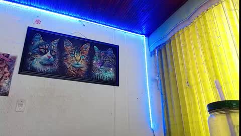 Snapshot of niki_1998 chatting on February 10, 7:38 pm Natalia online show from February 10, 7:38 pm