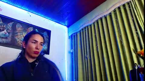 Snapshot of niki_1998 chatting on March 5, 12:49 am Natalia online show from March 5, 12:49 am